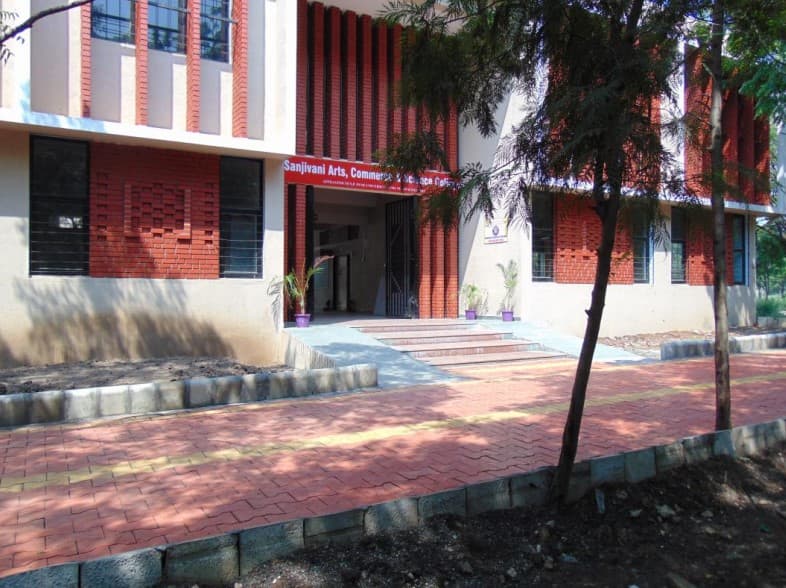 Sanjivani Arts, Commerce and Science College Ahmednagar Campus photo 3